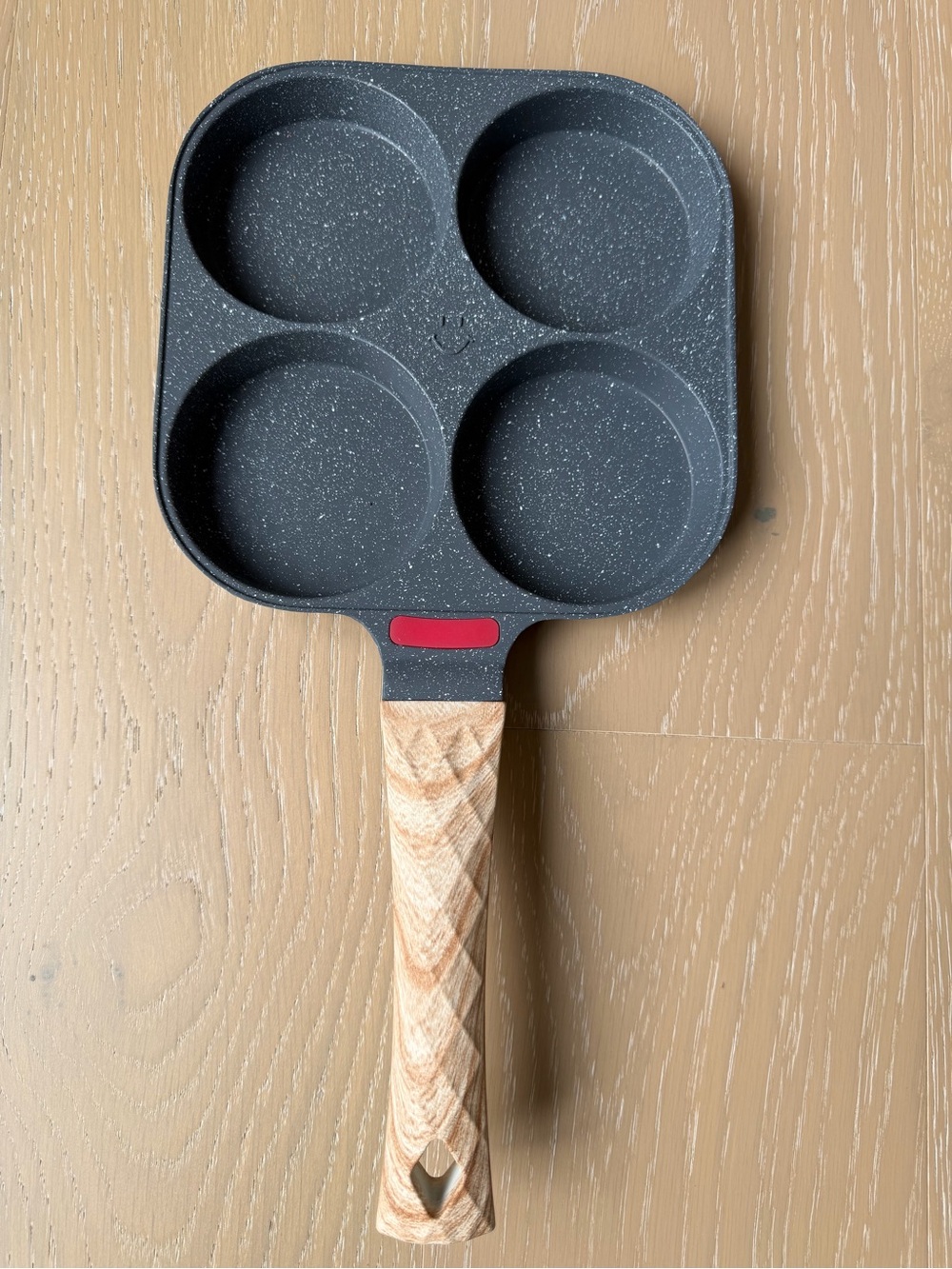 Nonstick 4-Cavity Pancake & Egg Pan with Wood-Effect Handle - Black